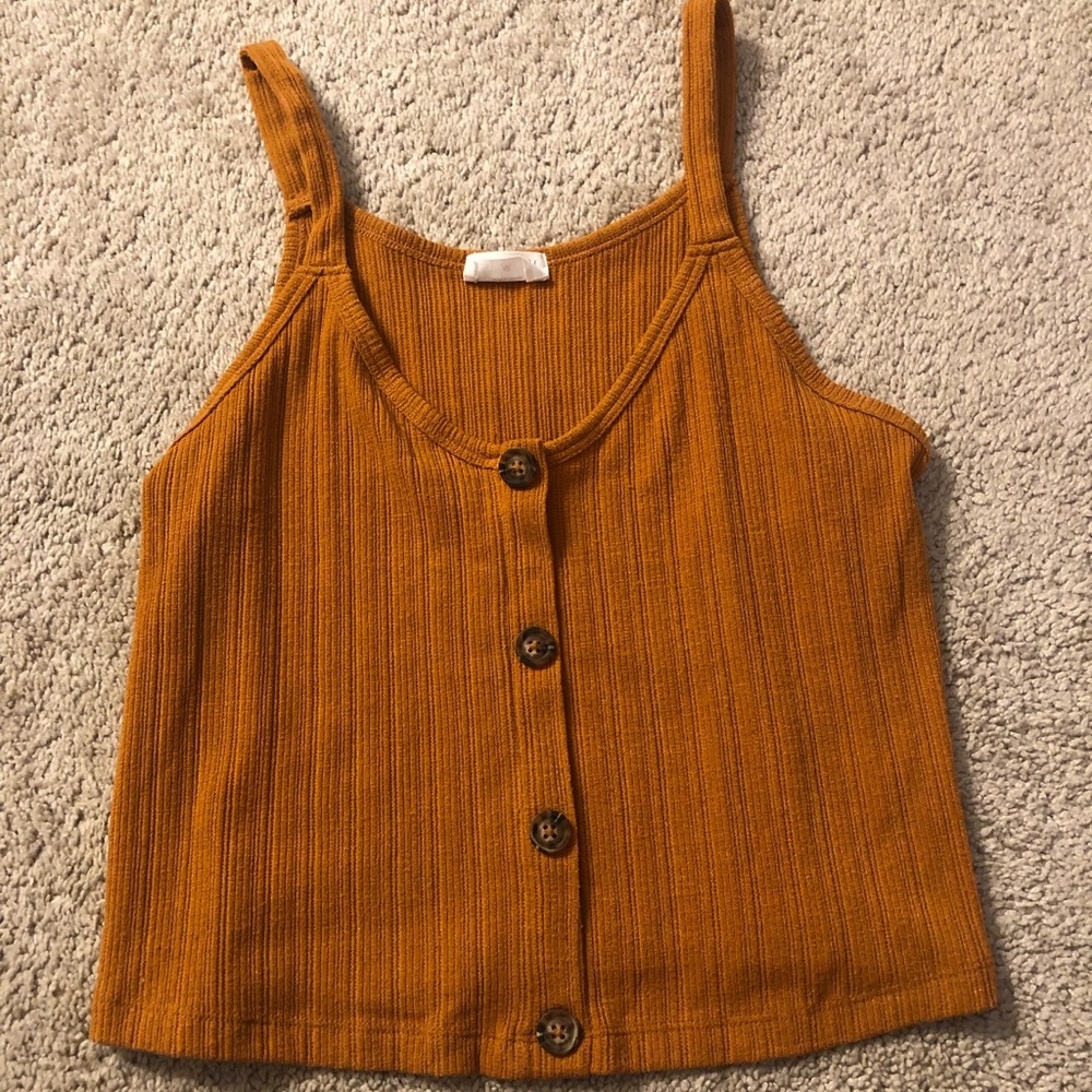 Cute Button Front Tank Top - Picture 2 of 6